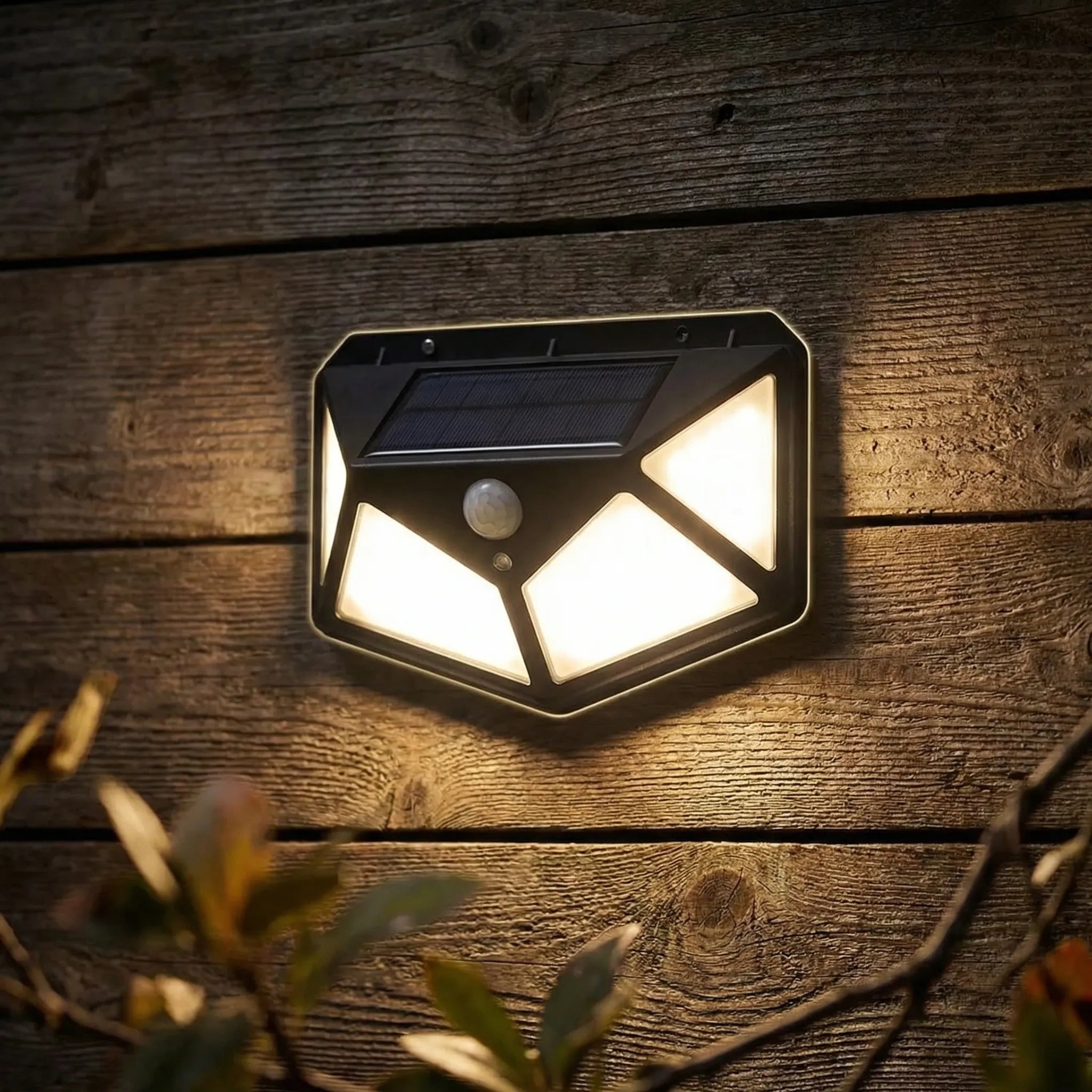 Nordspur | Solward Solar-Powered Outdoor Wall Light With Motion Sensor