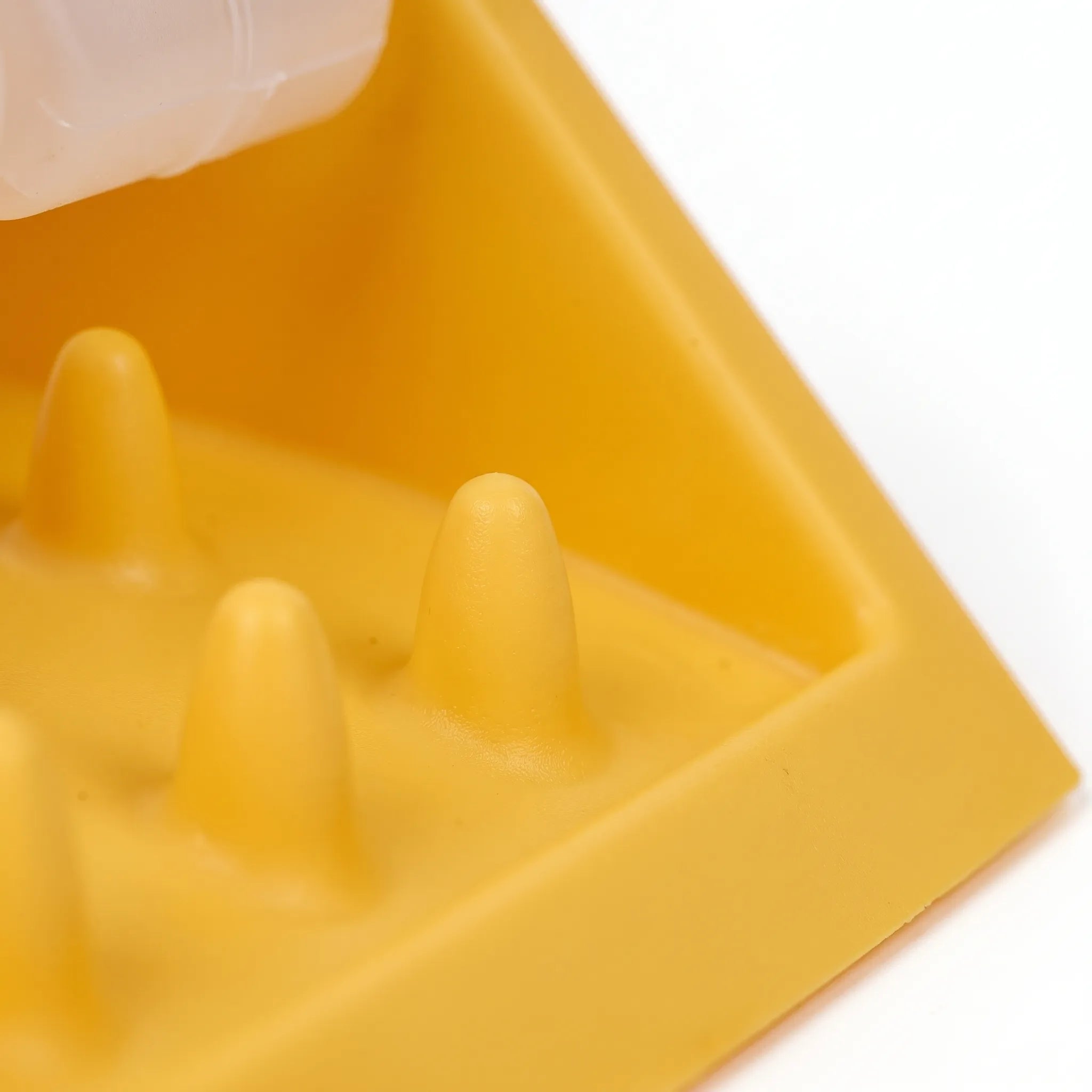 Nordspur | SpinFeast Interactive Rotating Slow Feeder Toy