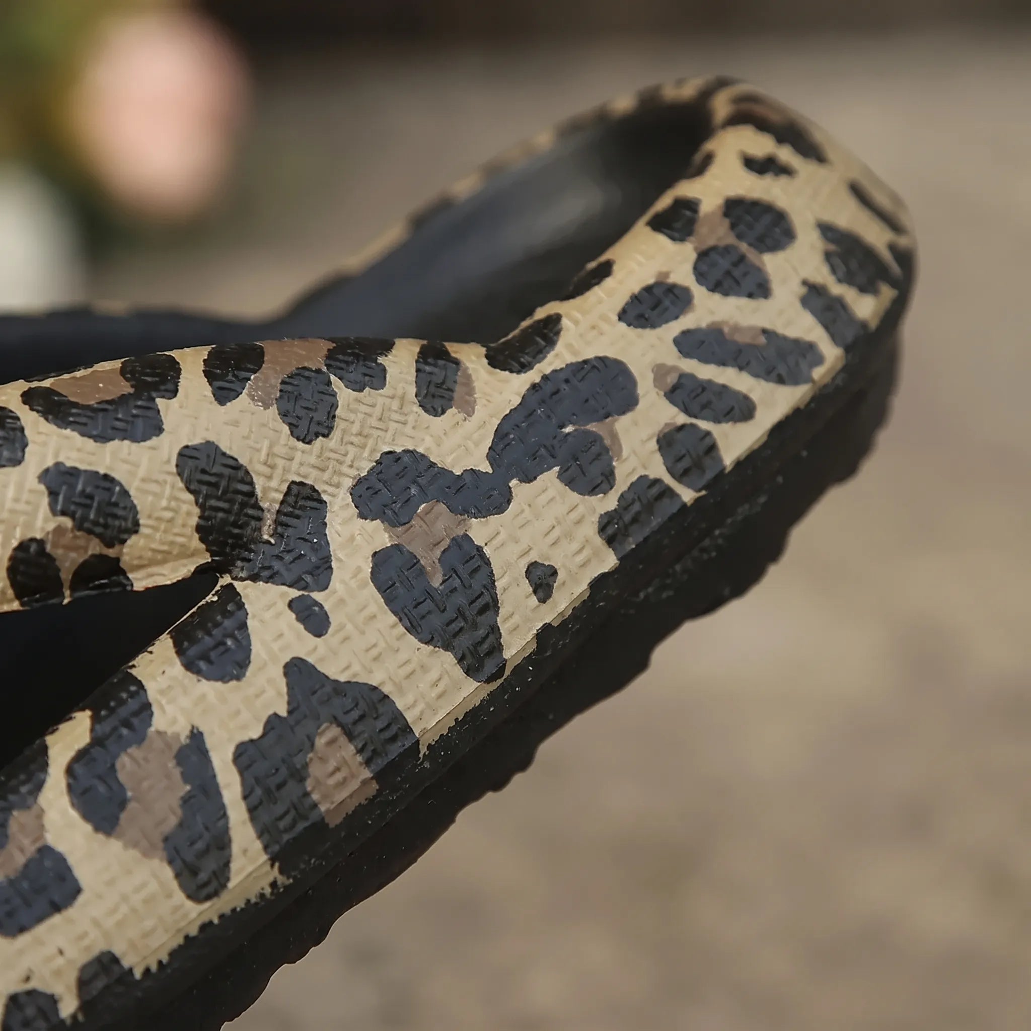 Nordspur | SpotSoles Leopard Print Platform Flip Flops