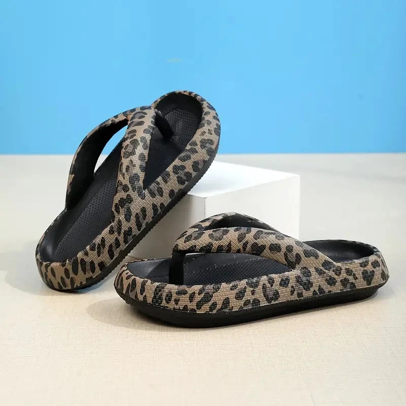 Nordspur | SpotSoles Leopard Print Platform Flip Flops