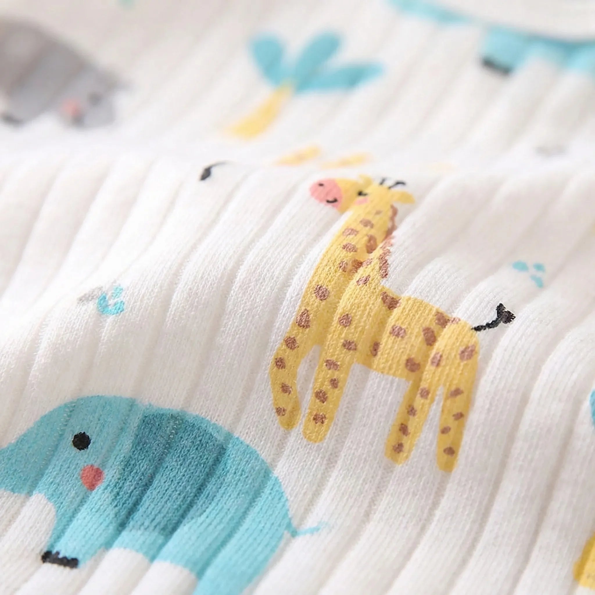Nordspur | Spriglet Printed Sleeveless Vest And Shorts Set