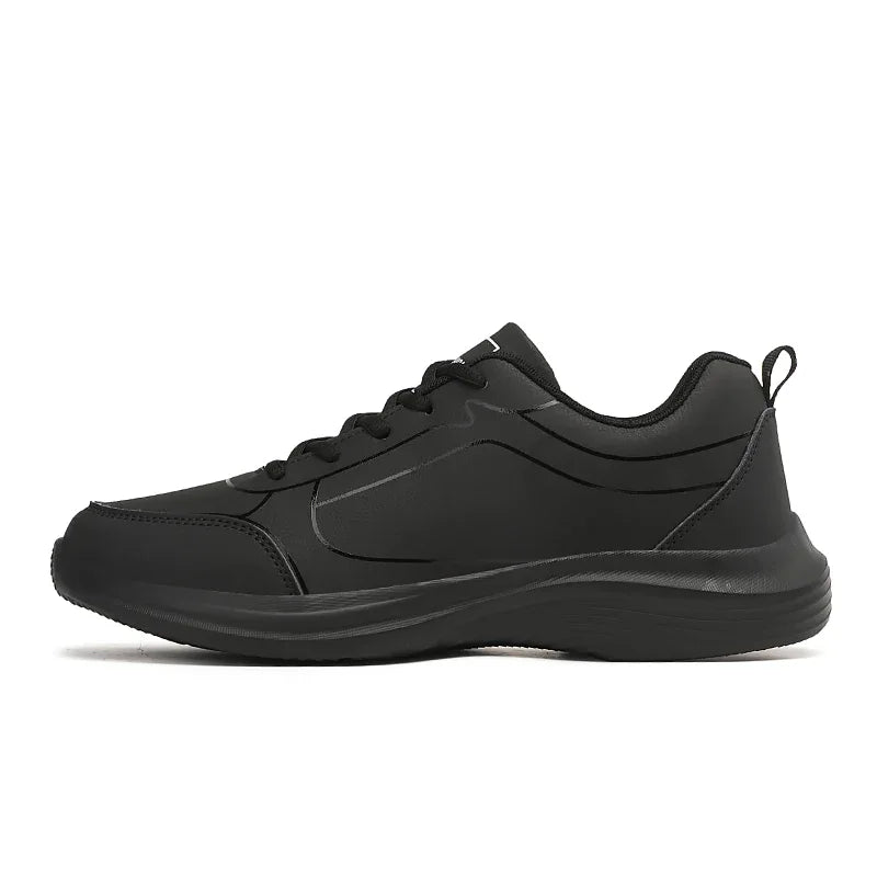 Nordspur | StratusGrip Mens Black Trainers