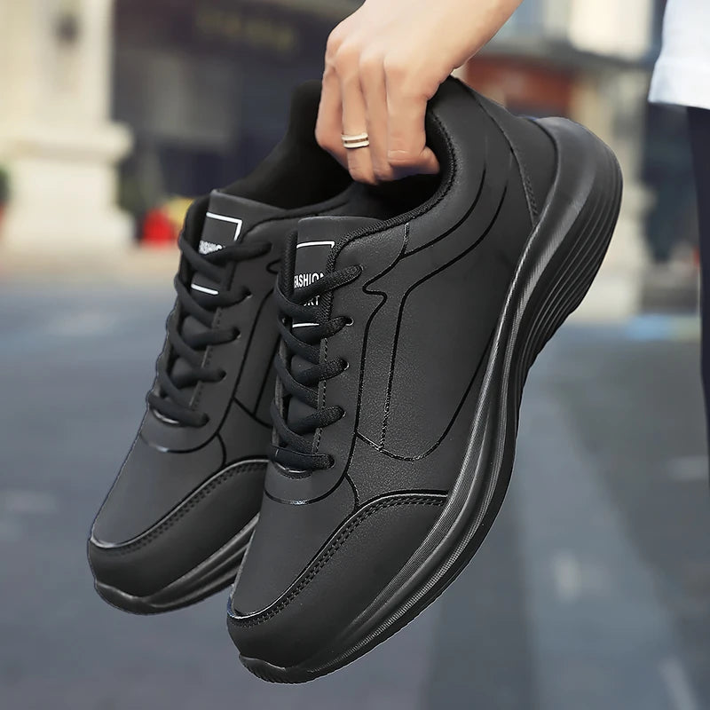 Nordspur | StratusGrip Mens Black Trainers
