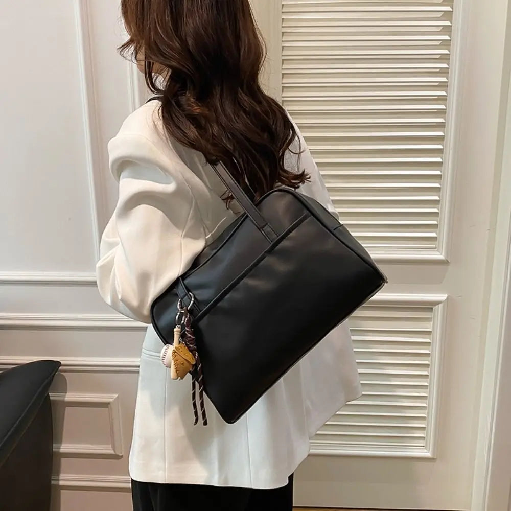 Nordspur | Tovara Relaxed Everyday Shoulder Bag