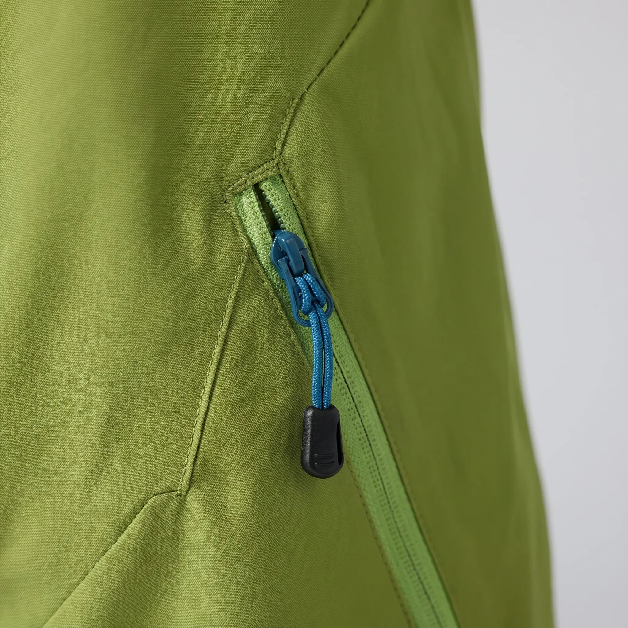 Nordspur | TrailRoamer Water-Repellent Hiking Cargo Trousers