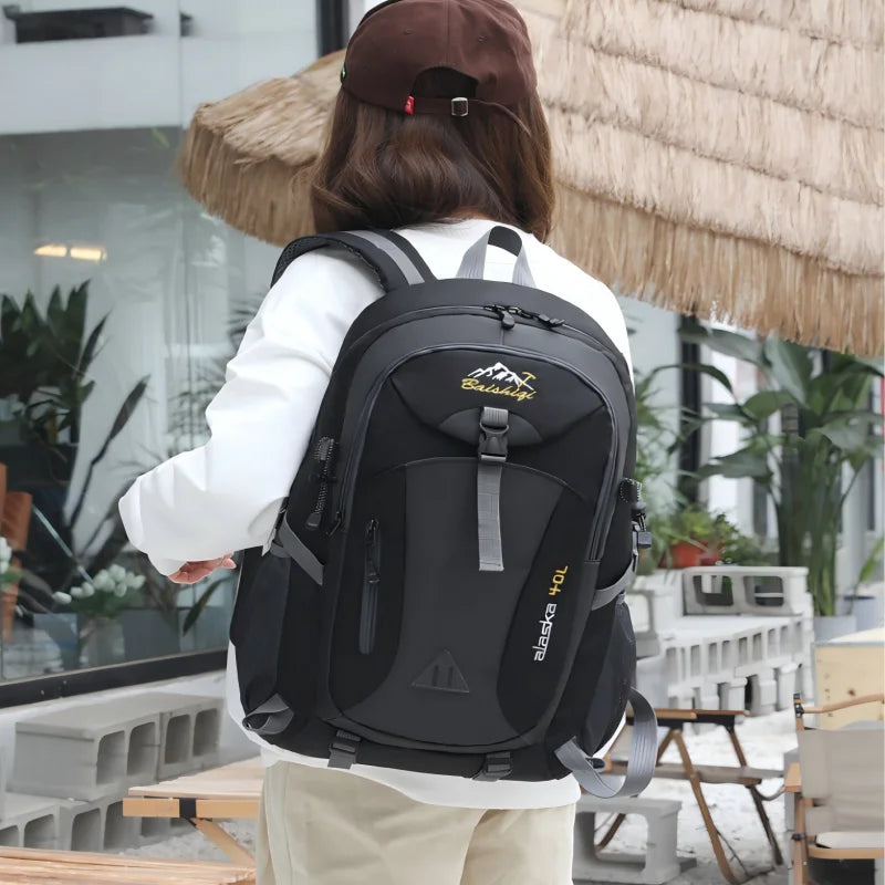 Nordspur | Treliss Lightweight Multi Compartment Travel Rucksack