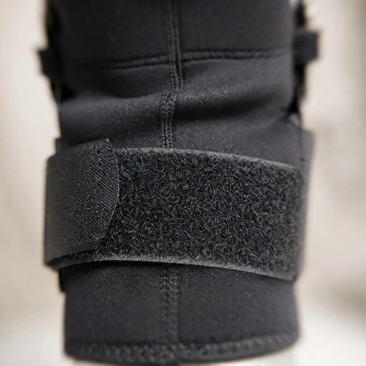 Nordspur | Vaelis Hinged Open Patella Knee Brace