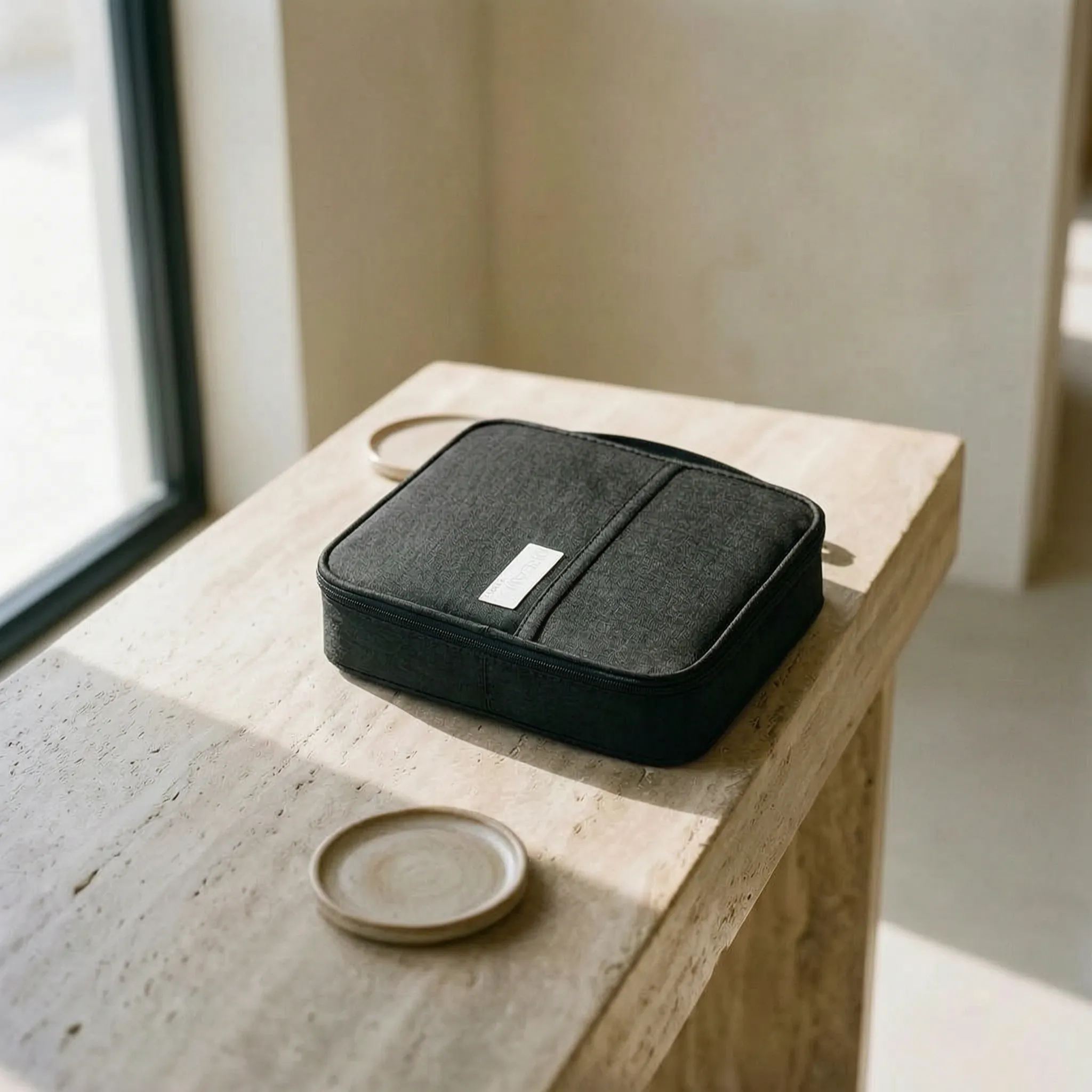 Nordspur | Valigo Zip-Around Travel Wallet
