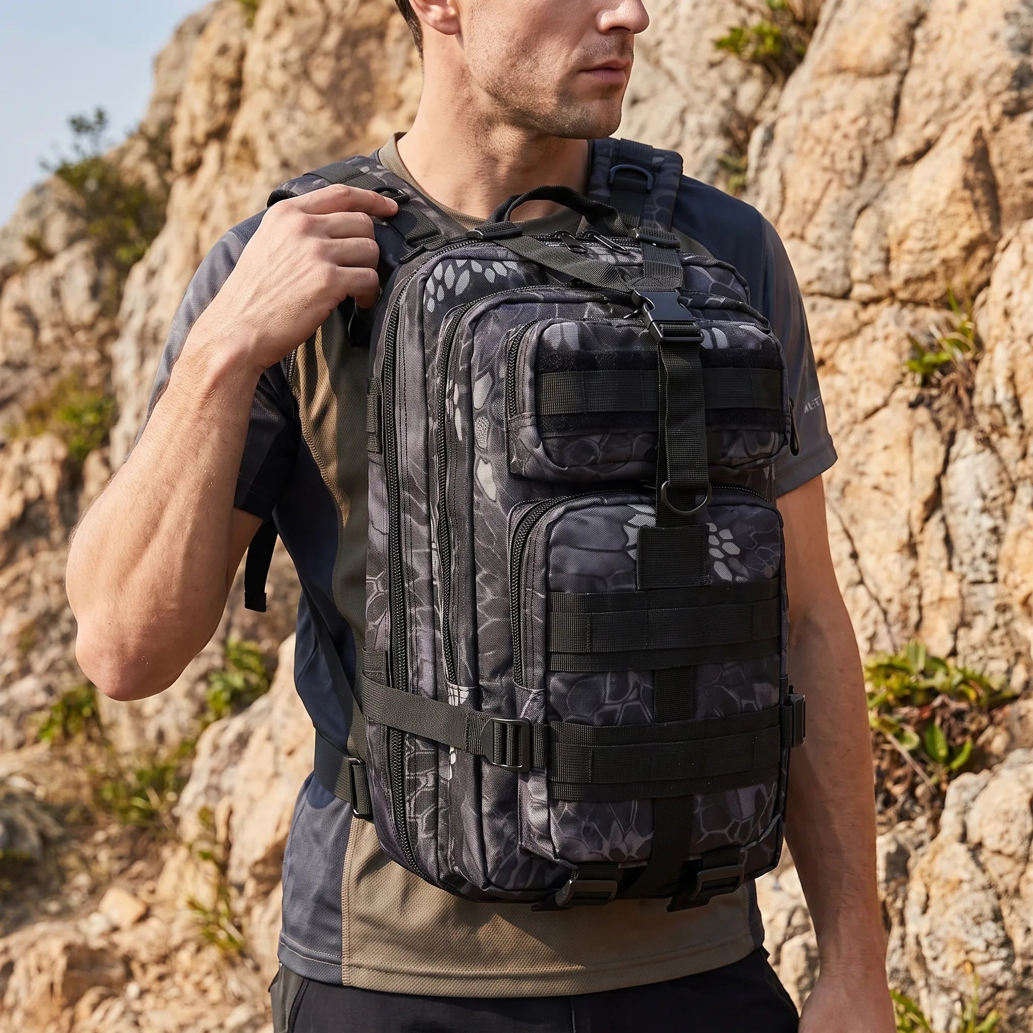 Nordspur | Vantour Compact Multi-Compartment Rucksack