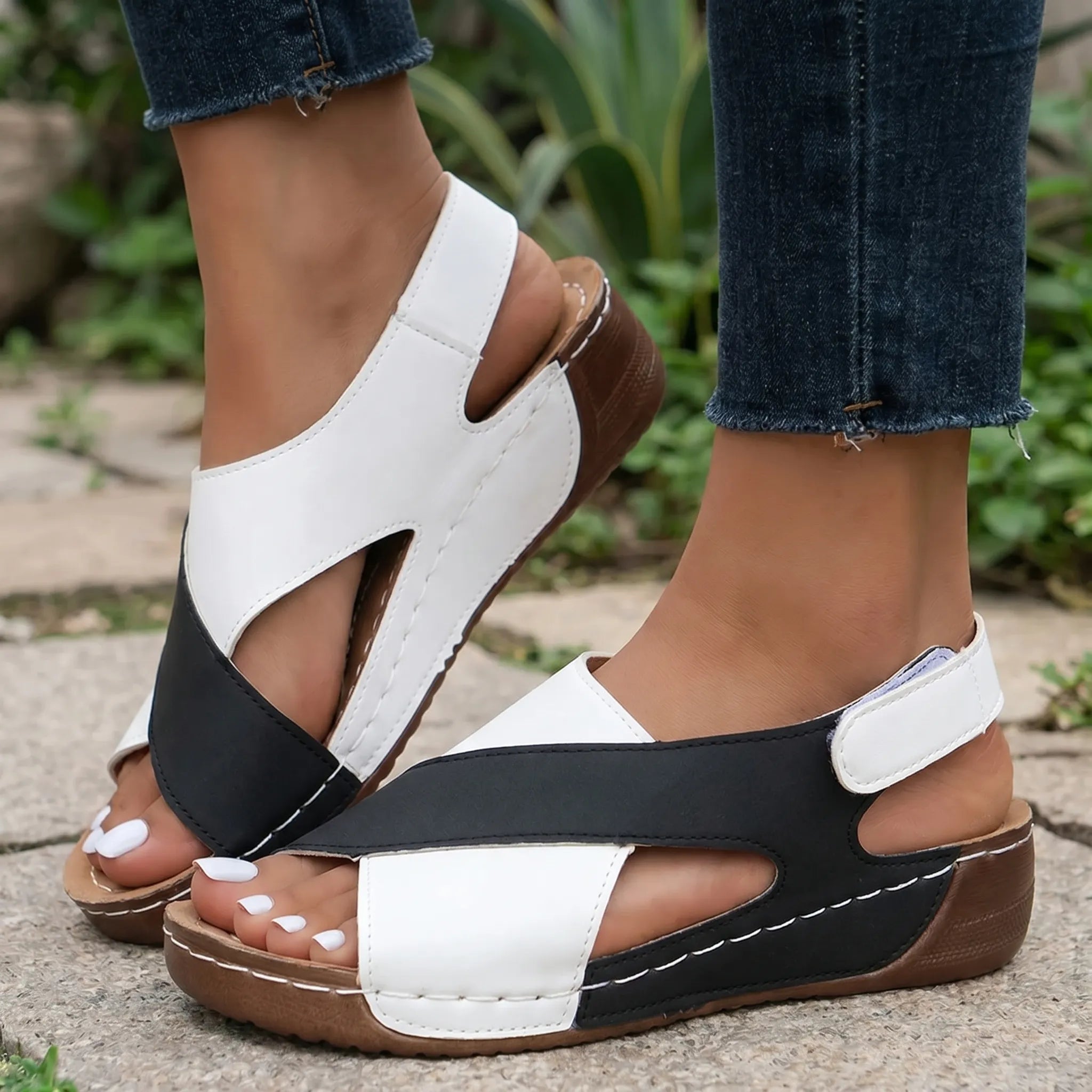 Nordspur | Vellara Cross-Strap Wedge Sandals