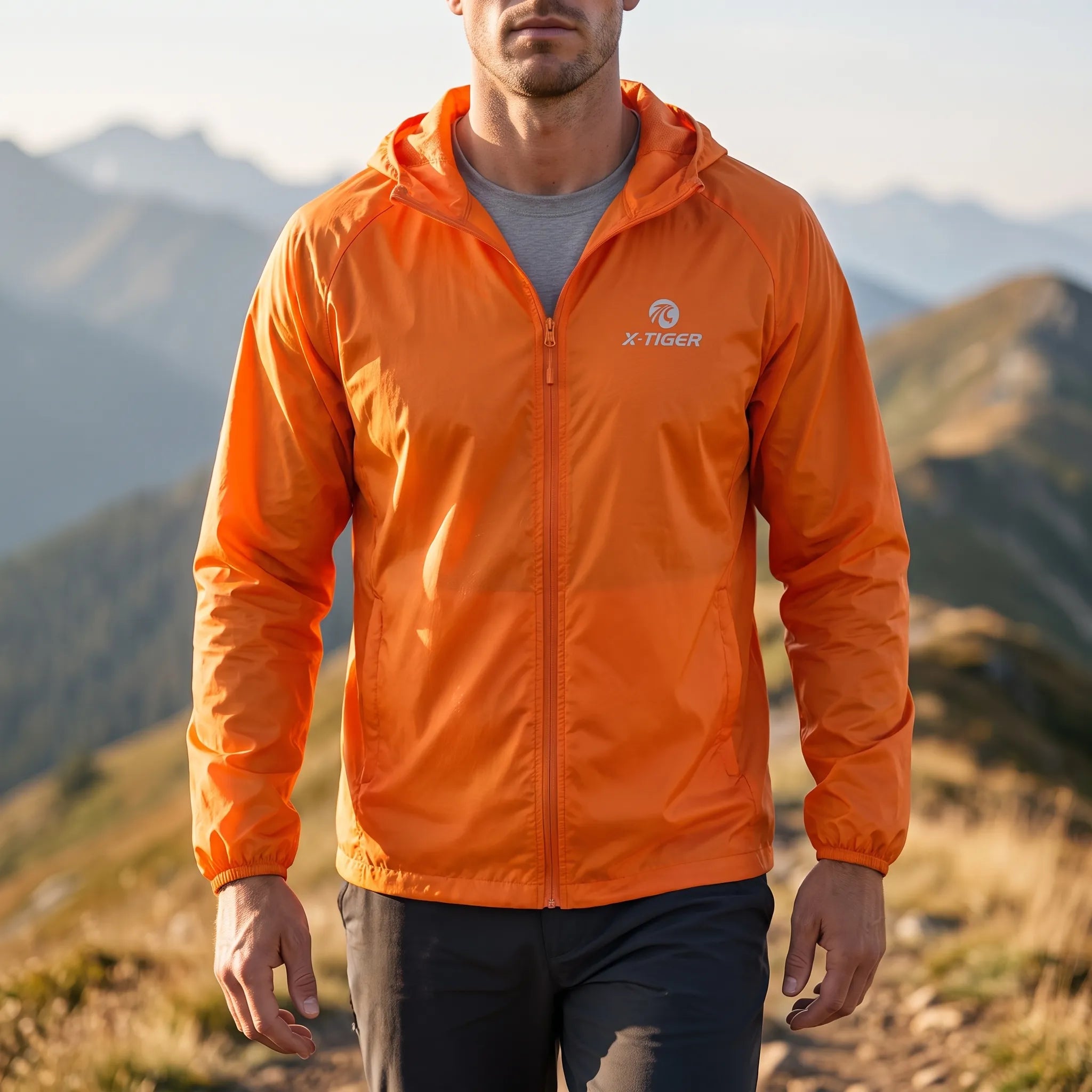 Nordspur | Velotrek Lightweight Packable Hooded Windbreaker