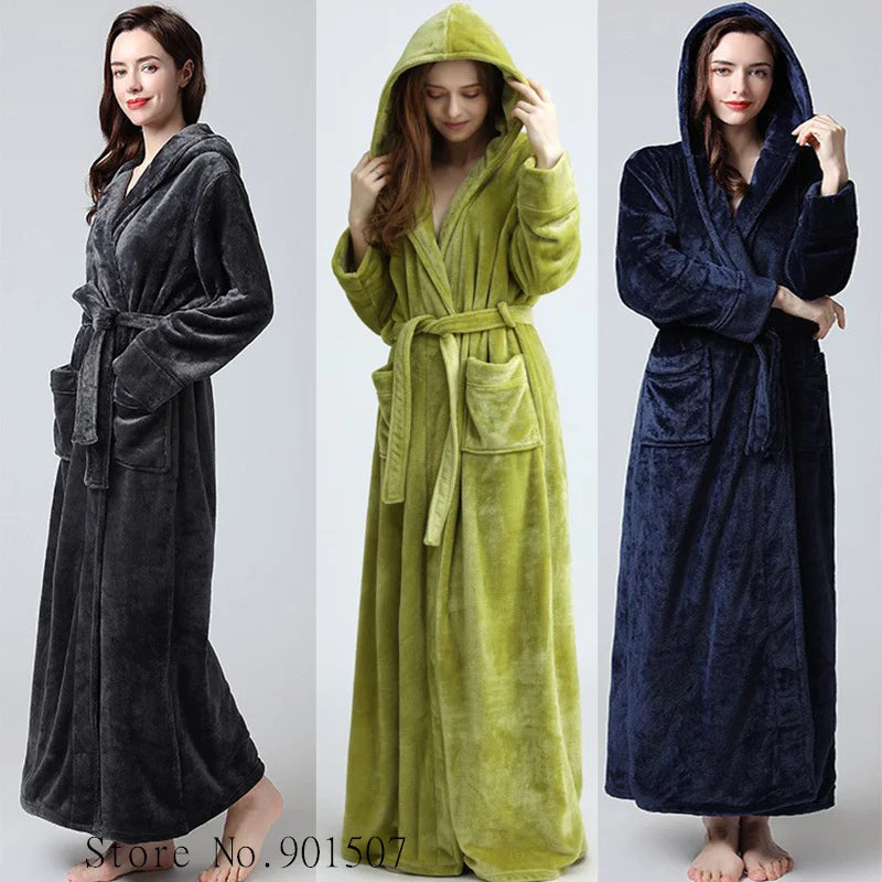 Nordspur | Velurine Extra Long Hooded Robe