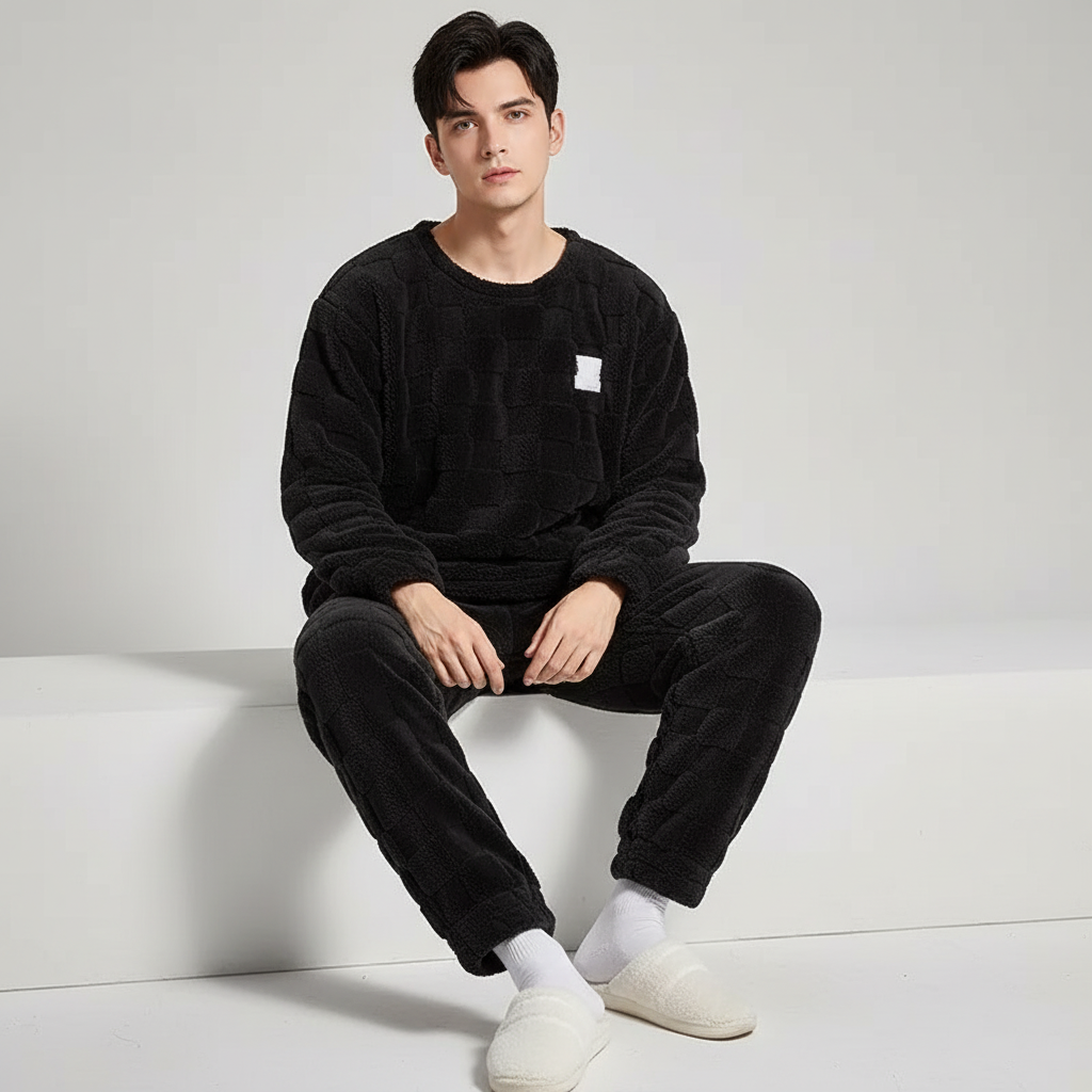 Nordspur | Velvoriq Thick Long Sleeve Pajama Set