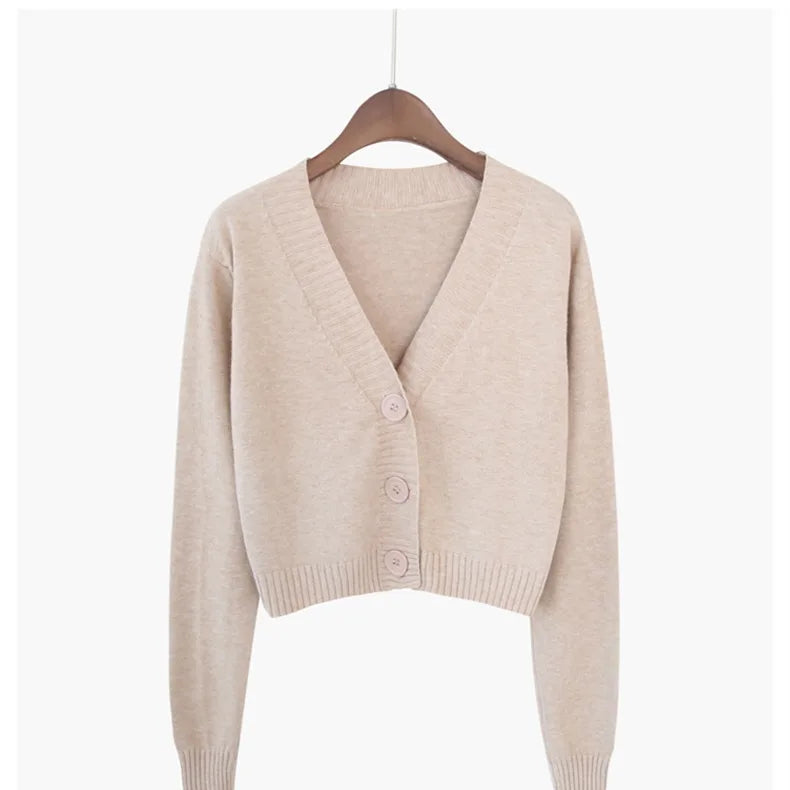 Nordspur | Veralynx Cropped V Neck Cardigan