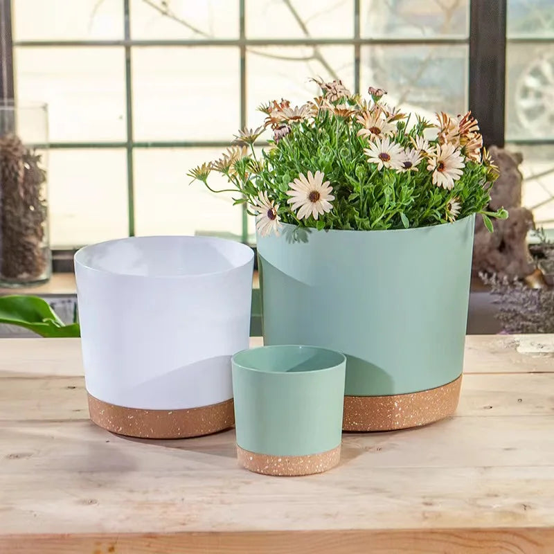 Nordspur | Verdara Large Lightweight Pot With Drainage Holes