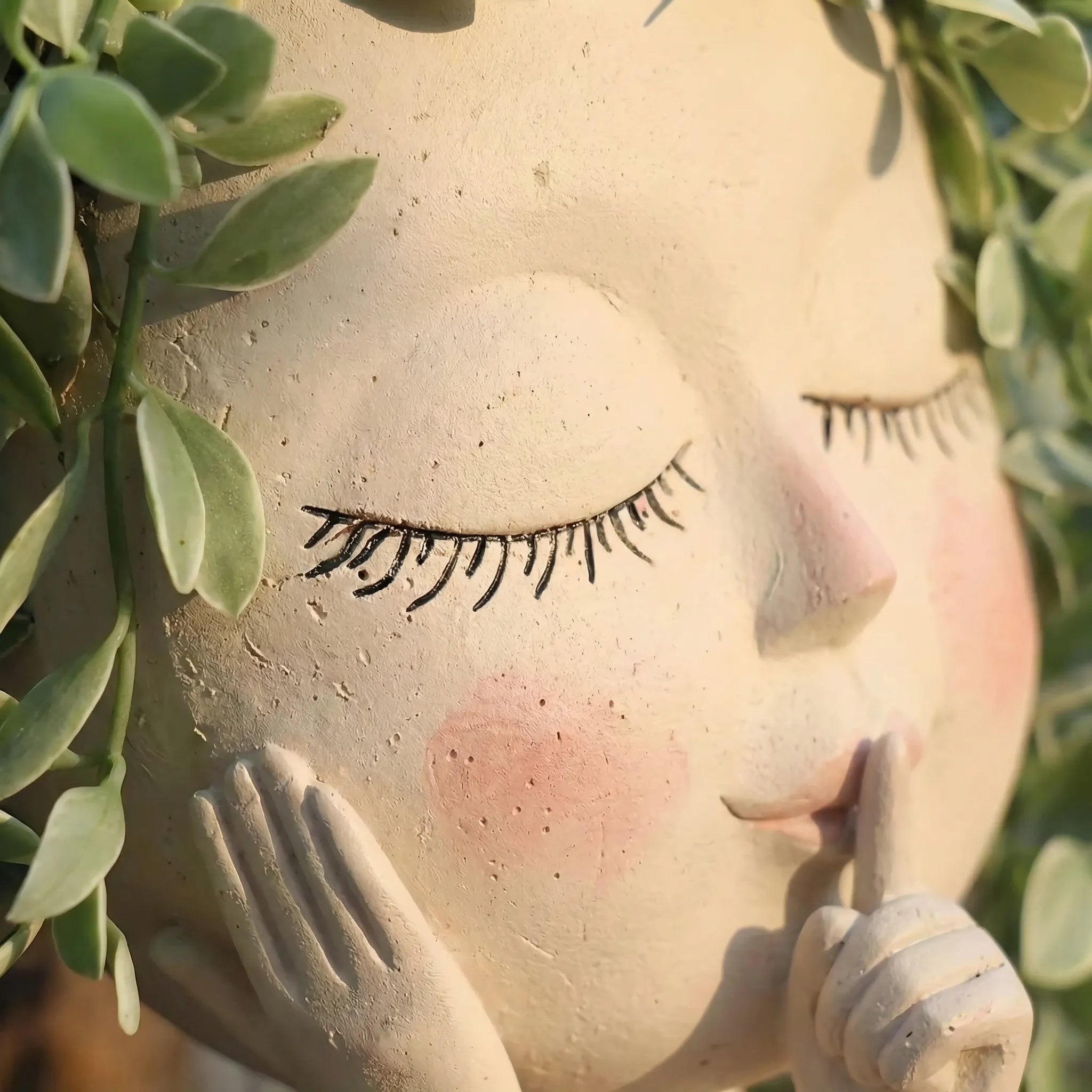 Nordspur | Visagra Sculpted Face-Shaped Plant Pot