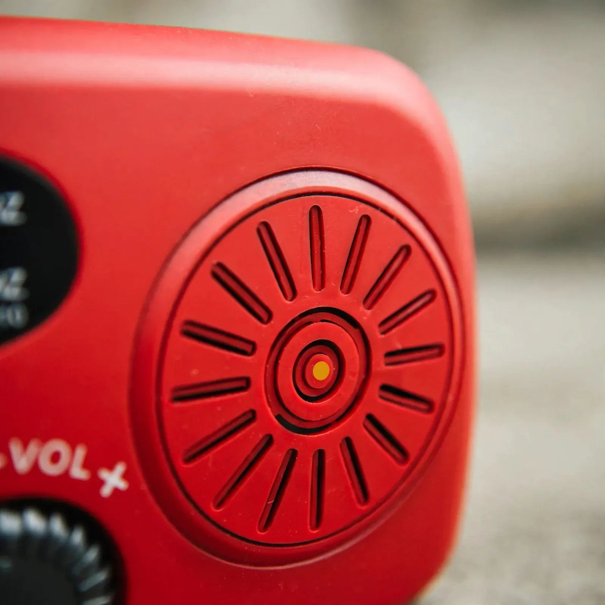 Nordspur | Voltrel Portable Hand-Crank Emergency Radio