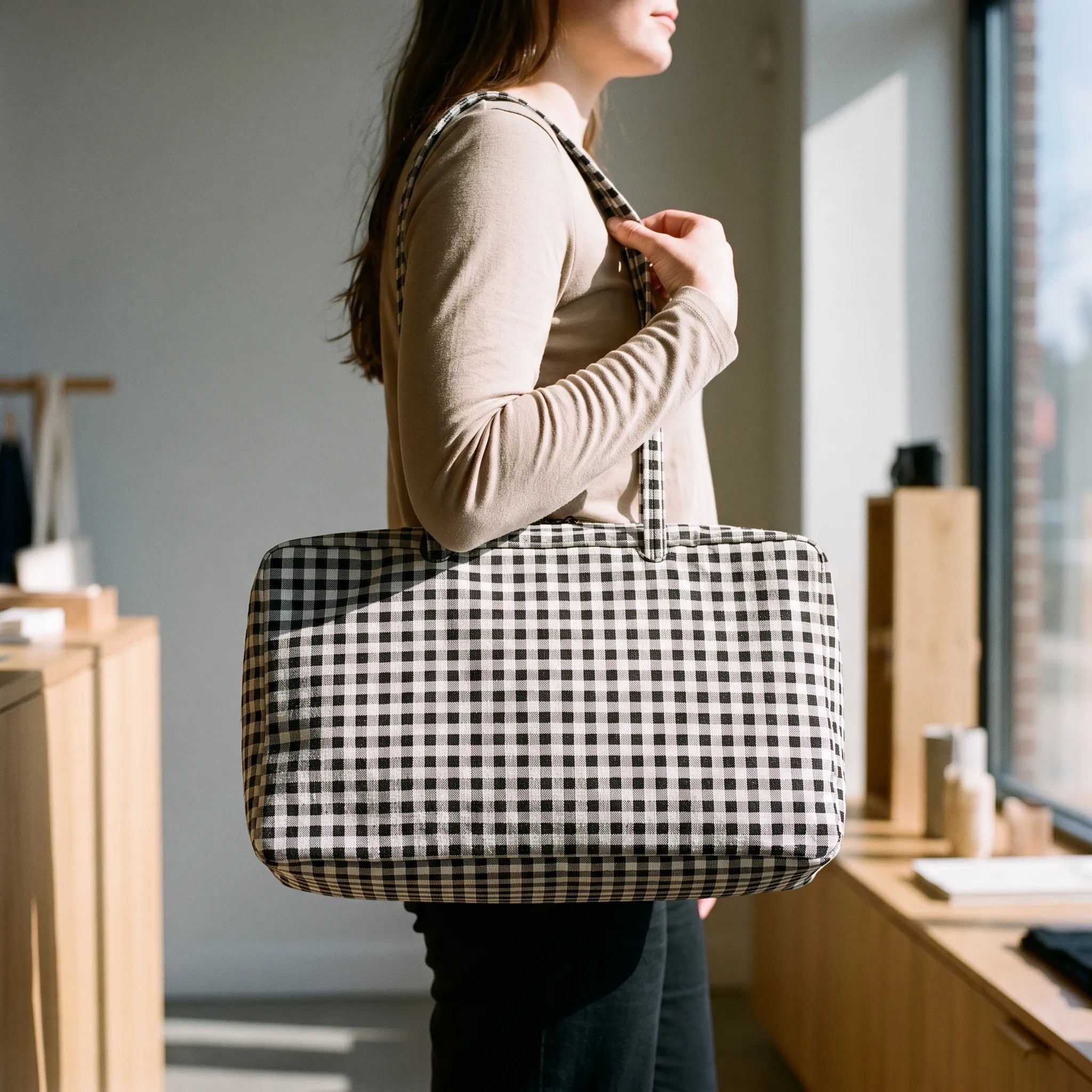 Nordspur | Vorenia Soft Structured Bowling Style Shoulder Bag
