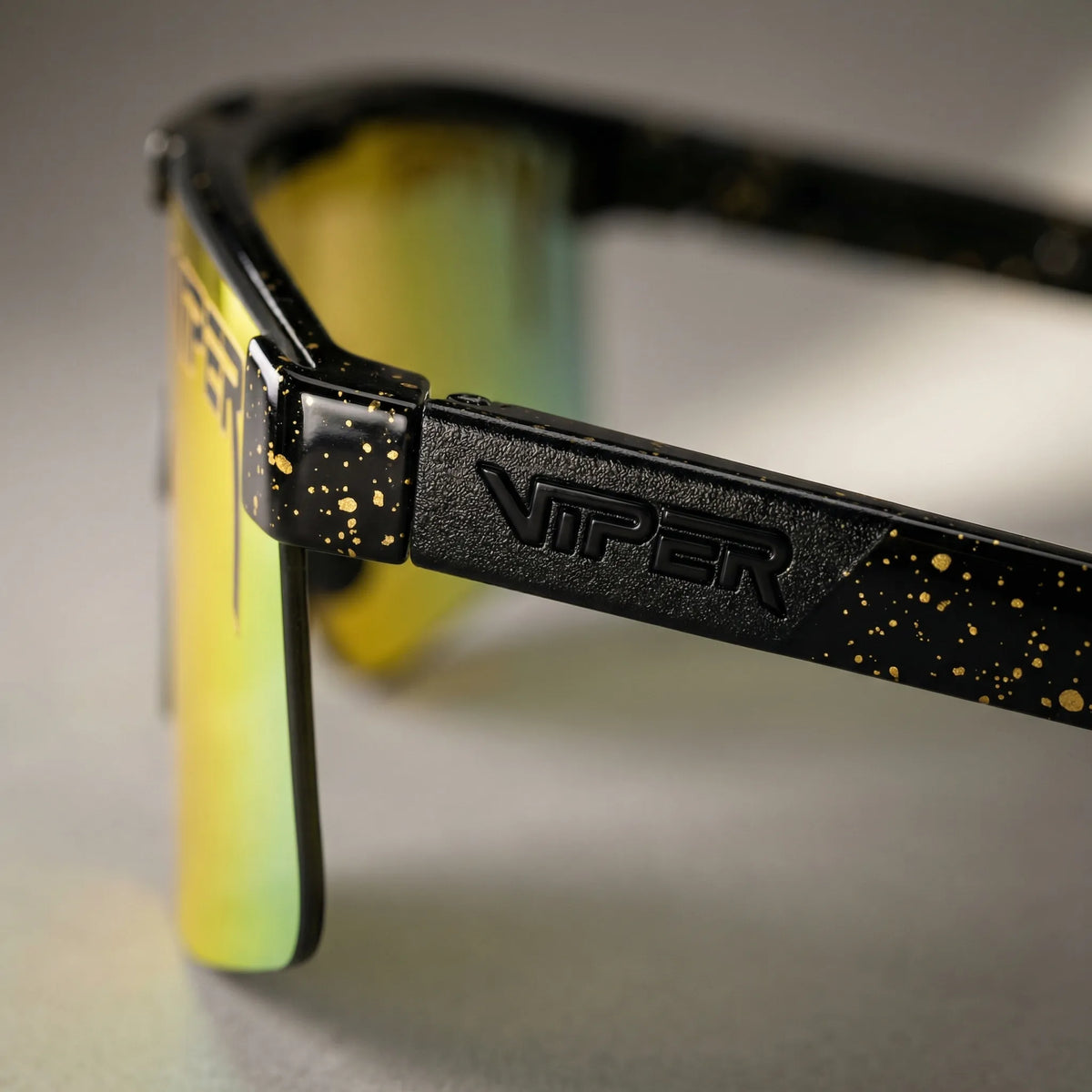 Oversized wraparound sport sunglasses with UV400 windproof lens