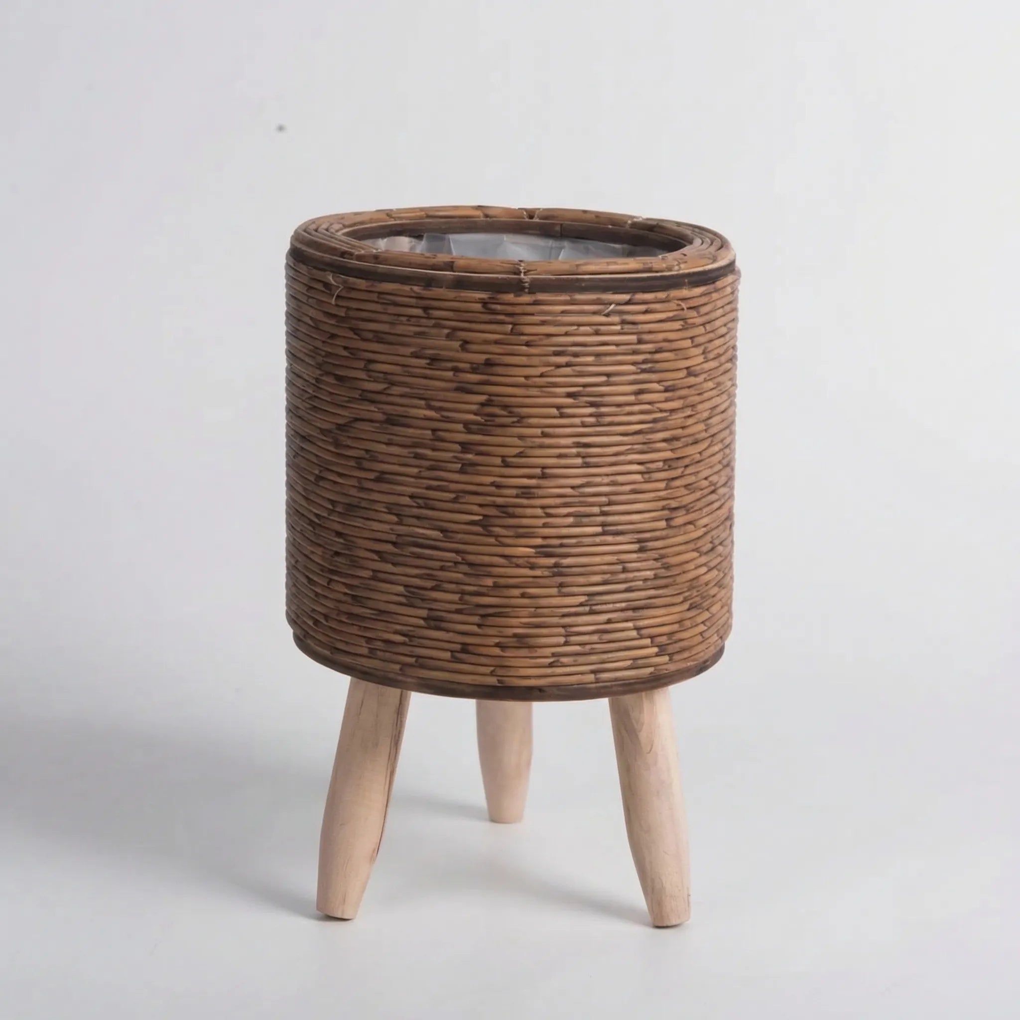 Nordspur | Wicklow Woven Rattan Planter With Raised Legs