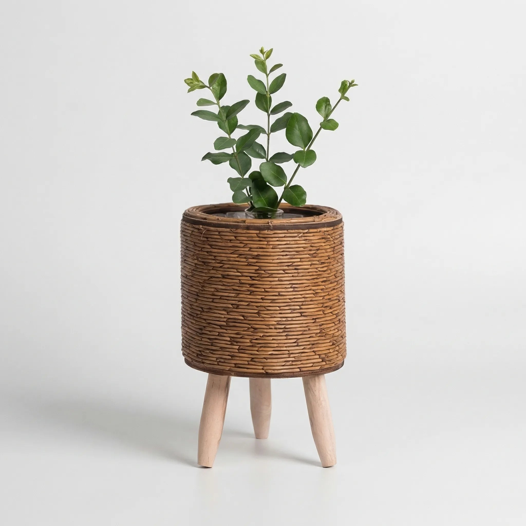 Nordspur | Wicklow Woven Rattan Planter With Raised Legs