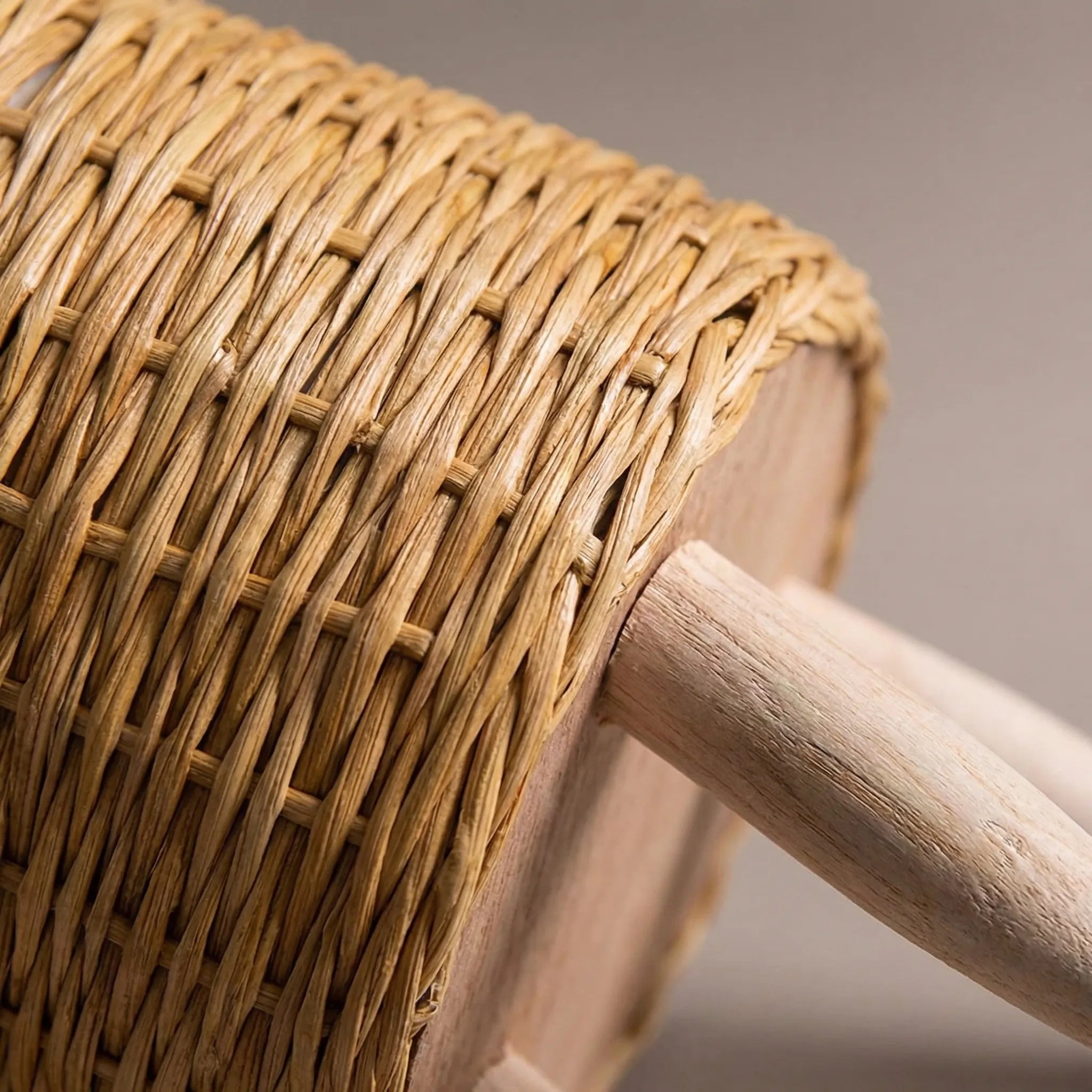 Nordspur | Wicklow Woven Rattan Planter With Raised Legs
