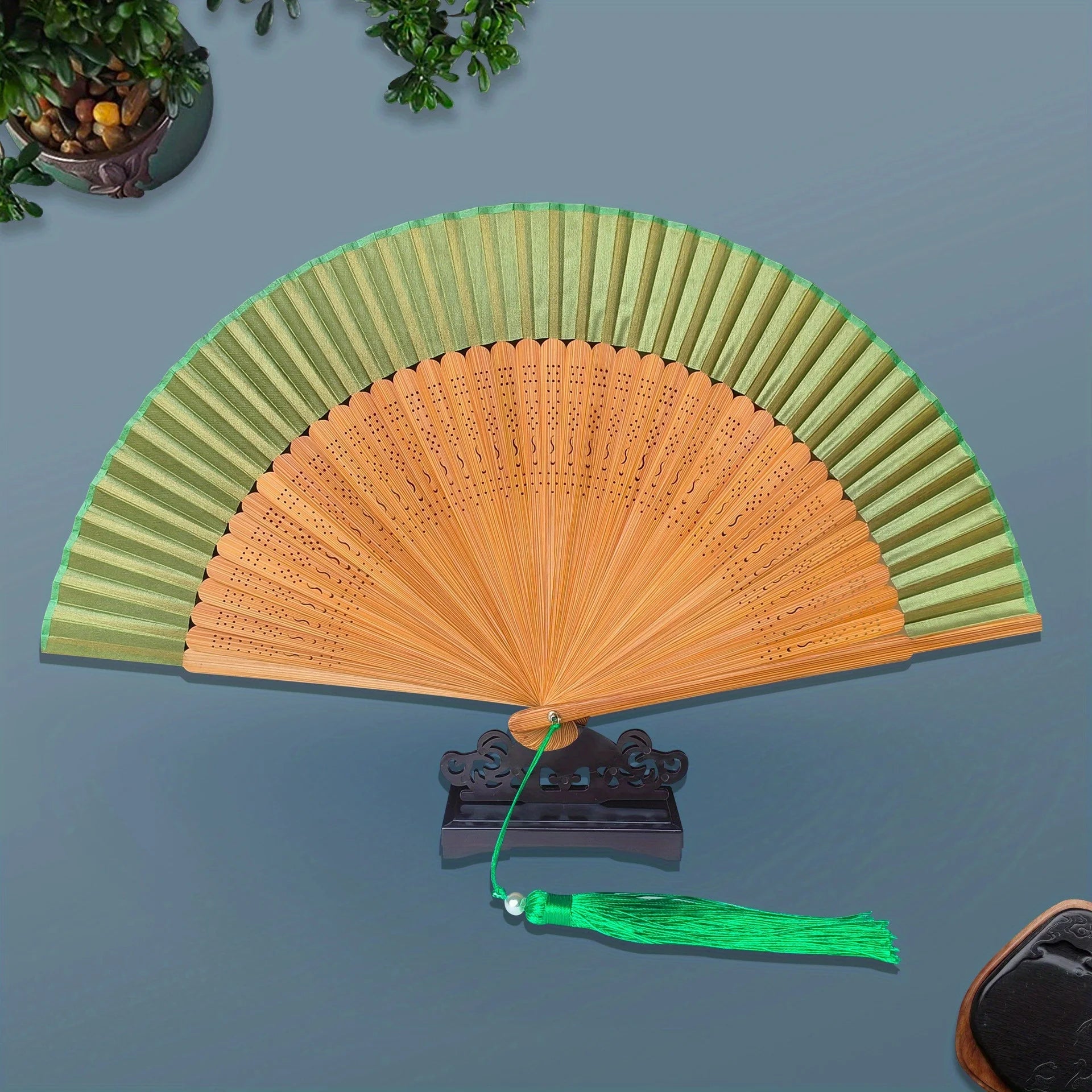 Nordspur | Zeffira Classic Hand Folding Fan