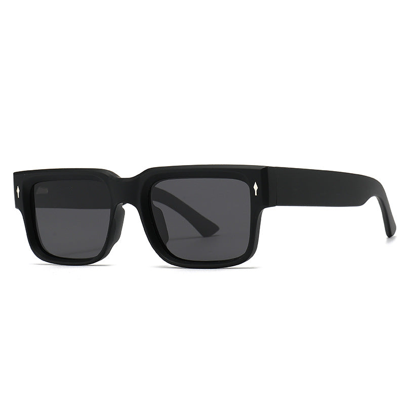 Nordspur | Velora Retro Rectangular Polarised Sunglasses