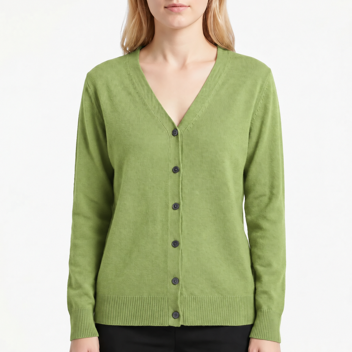 Nordspur | AuraKnit V-Neck Buttoned Cardigan