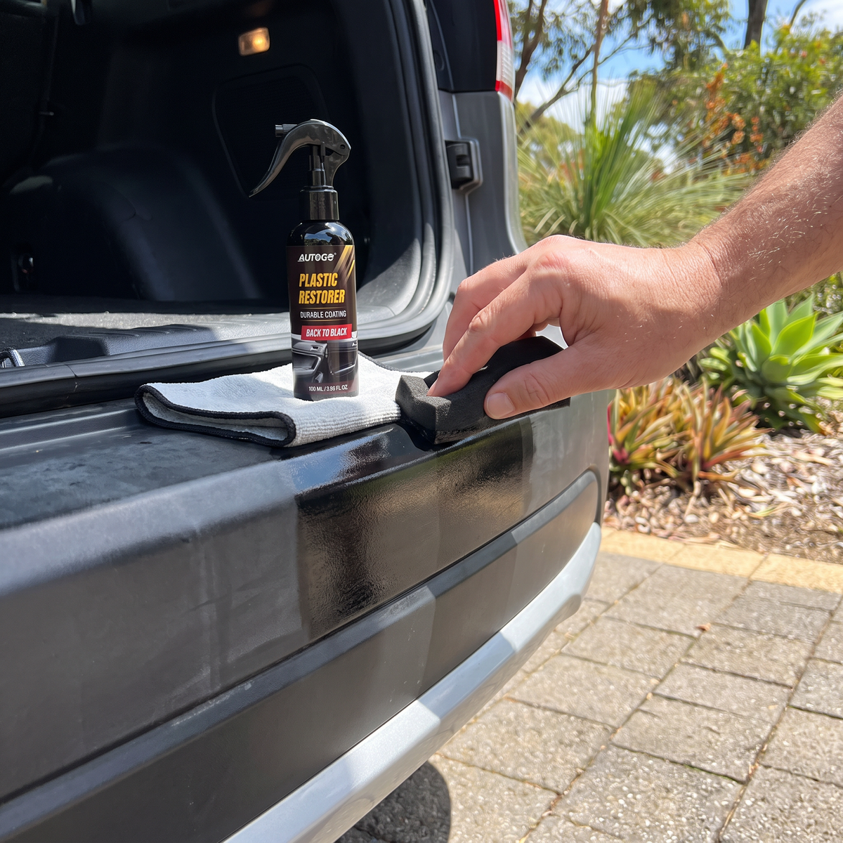 Car Plastic & Trim Restorer with UV Protection
