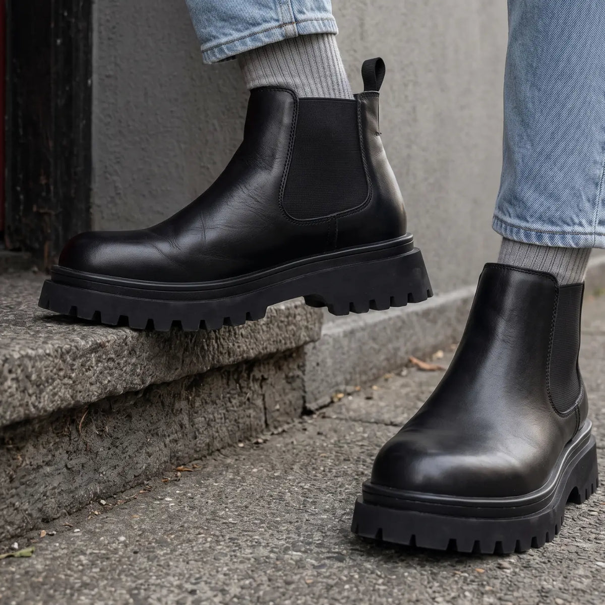 9cm (3.5") Elevator Chelsea Boots
