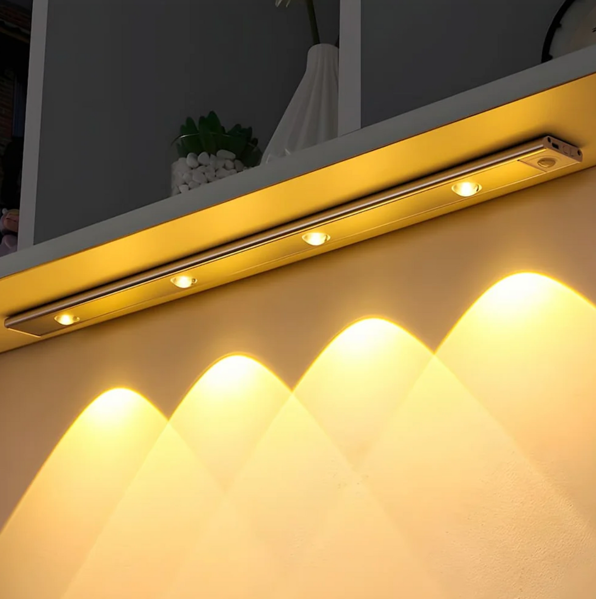LED Under-Cabinet Light for Kitchen with Motion Sensor – Cordless, Rechargeable Battery & Dimmable