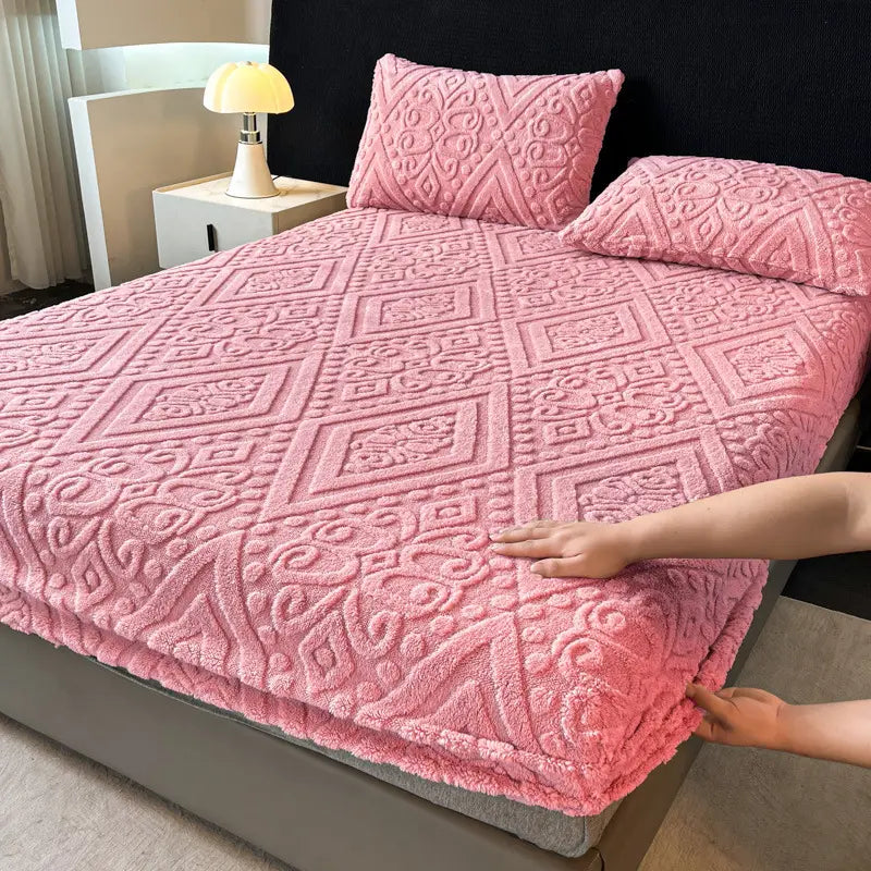 360° All-Around Stretch Plush Knit Fitted Sheet with 2 Pillowcases
