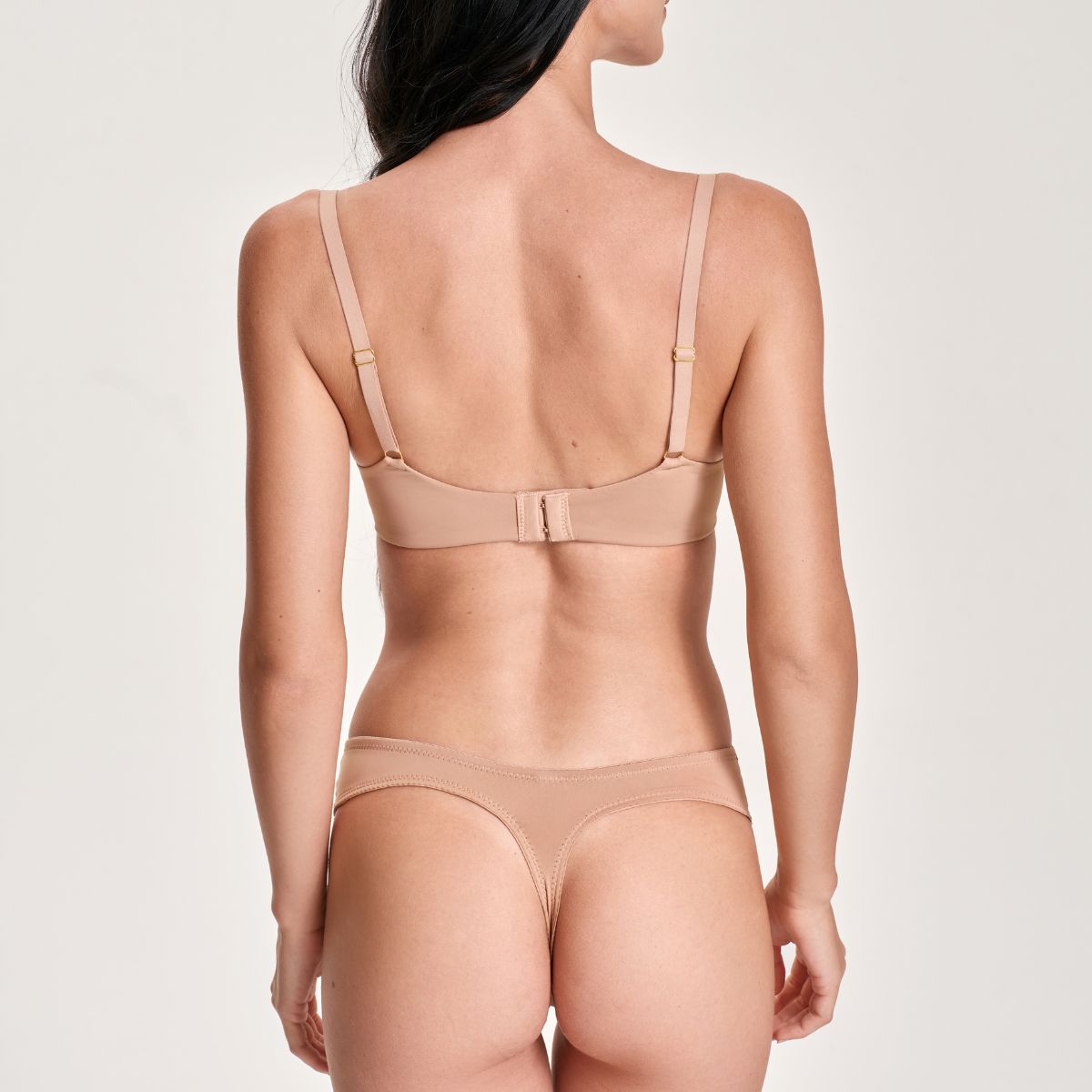 Smooth Silhouette T-Shirt Bra