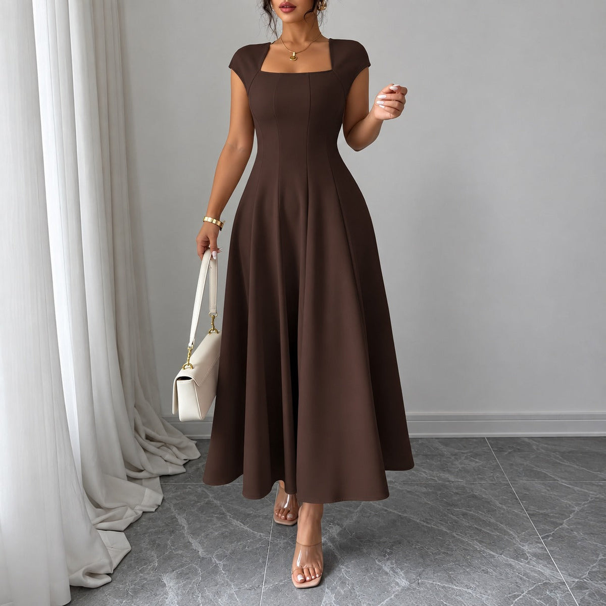 Square Neck Dress with A-Line Skirt / A Classic Silhouette that Enhances Proportions