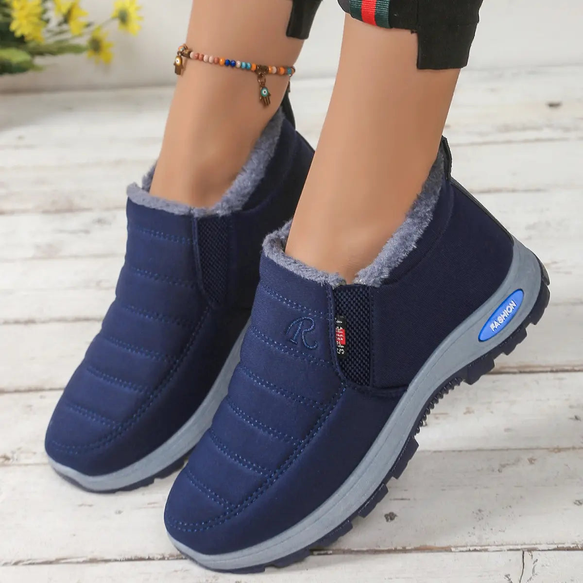 Unisex Winter Boots with Fluffy Lining, Warm, Comfortable and Non-Slip, Ideal for Cold Weather