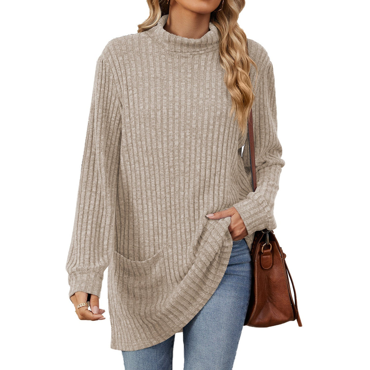 Loose-Fitting T-Shirt for Women with High Neck and Long Sleeves
